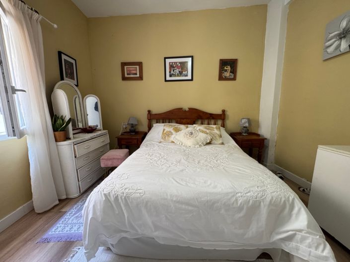 Image No.5-2 Bed Townhouse for sale