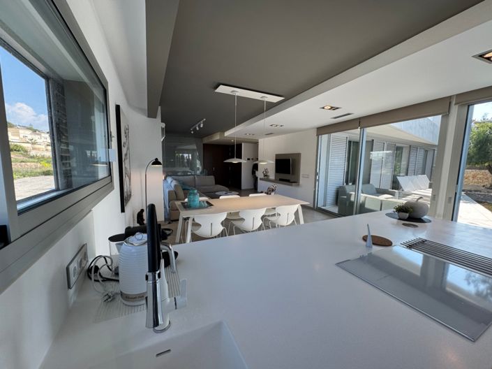 Image No.14-4 Bed Villa for sale