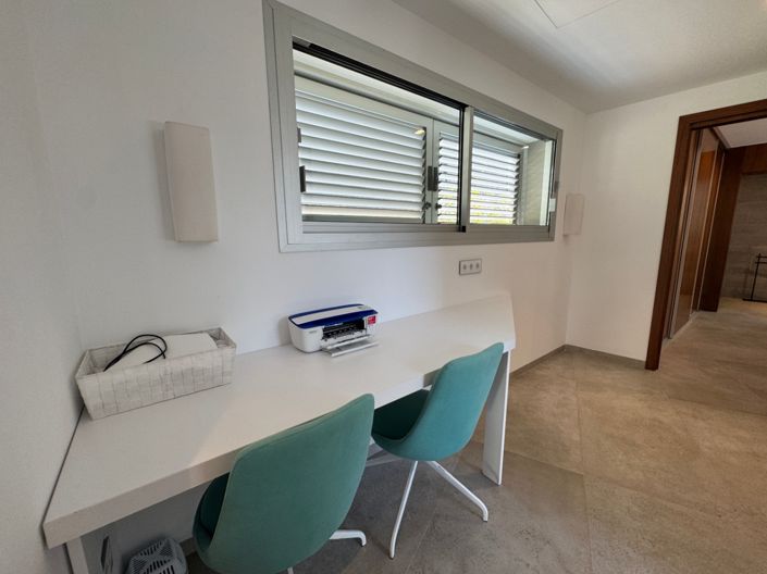 Image No.20-4 Bed Villa for sale