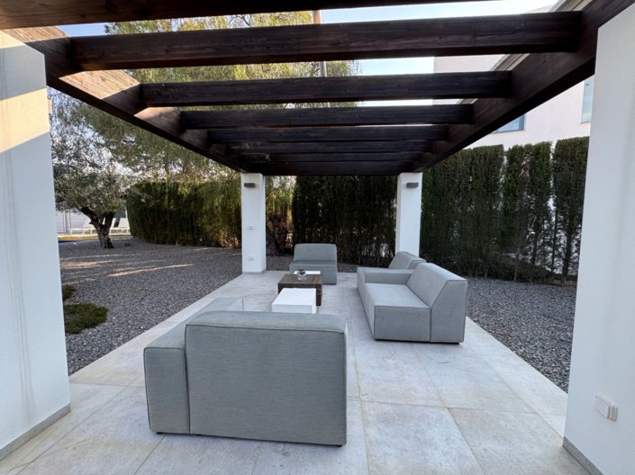 Image No.3-4 Bed Villa for sale