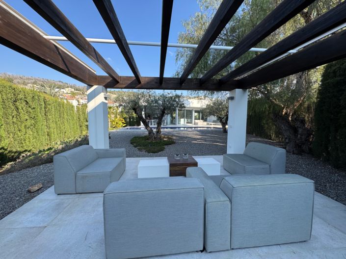 Image No.4-4 Bed Villa for sale