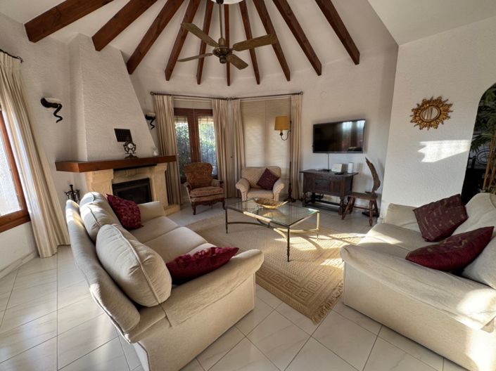 Image No.11-4 Bed Villa for sale