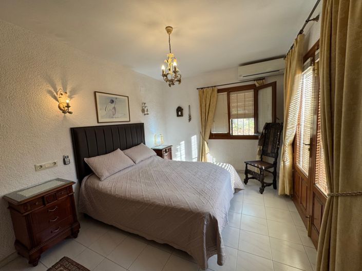 Image No.17-4 Bed Villa for sale