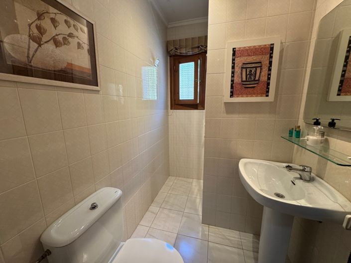 Image No.19-4 Bed Villa for sale