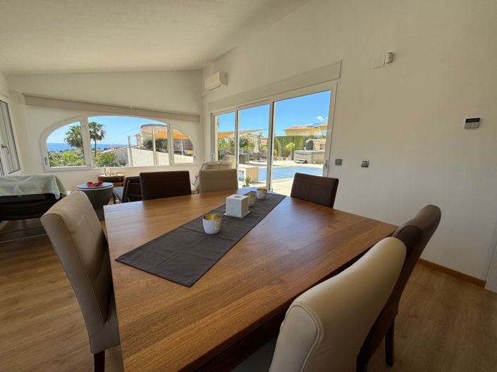 Image No.27-4 Bed Villa for sale