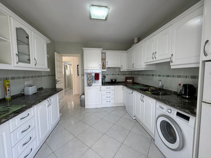 Image No.15-3 Bed Villa for sale