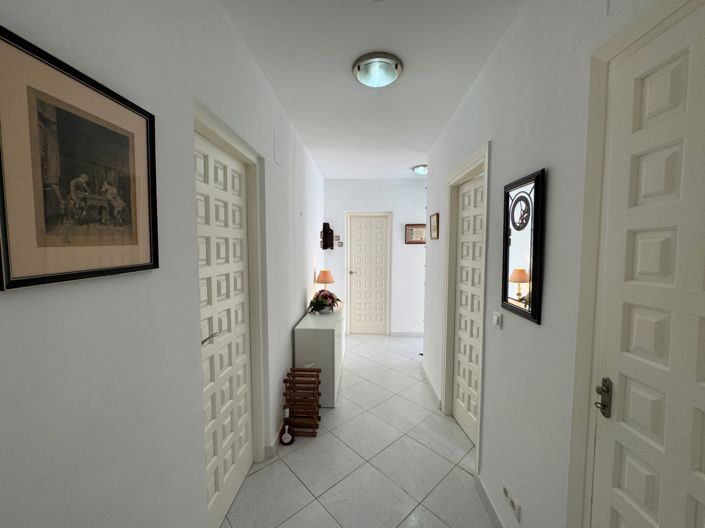 Image No.5-3 Bed Villa for sale