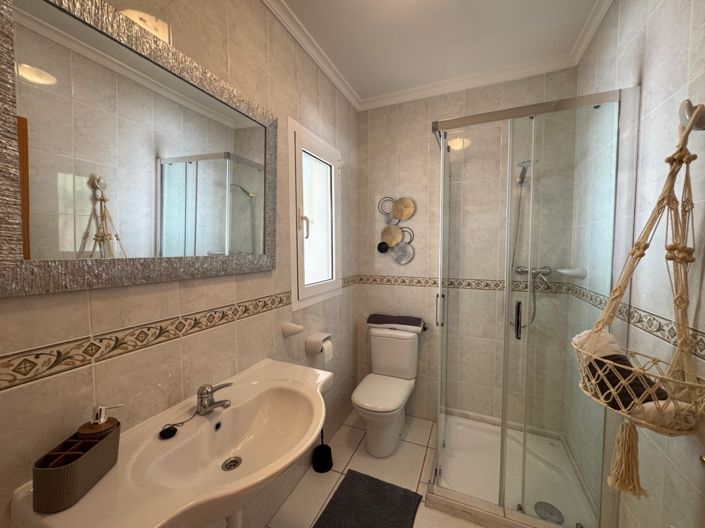 Image No.15-4 Bed Villa for sale