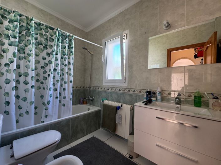 Image No.17-4 Bed Villa for sale