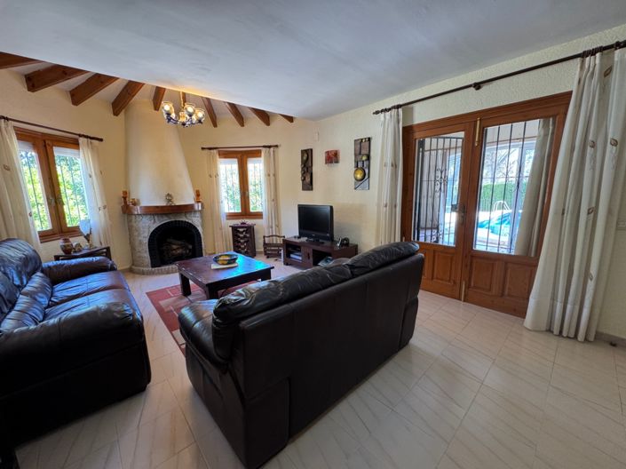 Image No.10-3 Bed Villa for sale