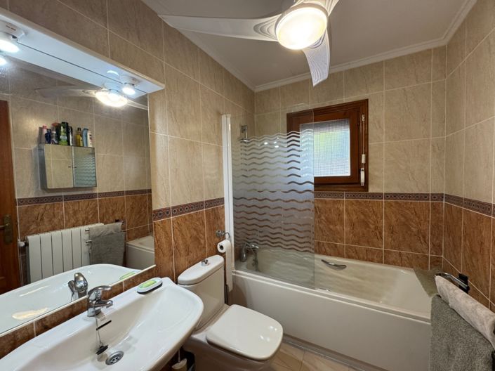 Image No.21-3 Bed Villa for sale