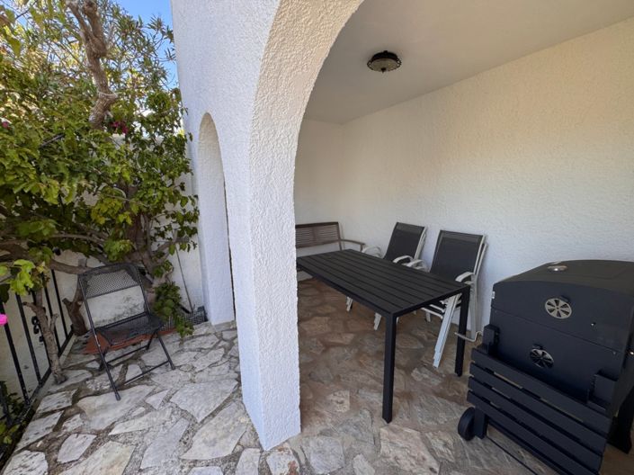 Image No.21-2 Bed Villa for sale