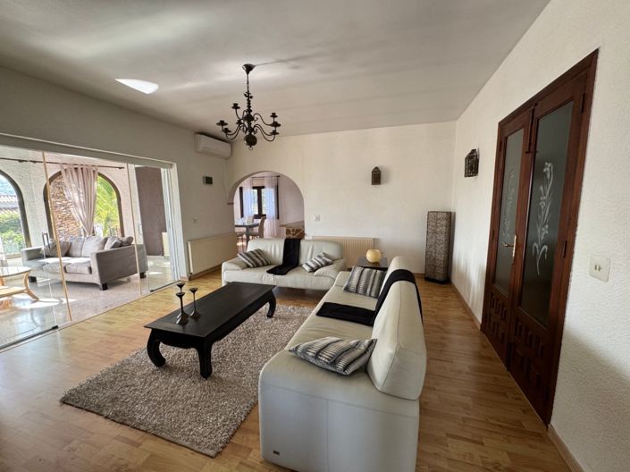 Image No.19-2 Bed Villa for sale
