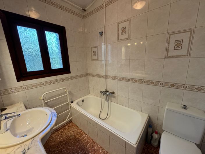 Image No.34-2 Bed Villa for sale