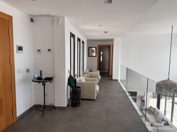 Image No.13-3 Bed Villa for sale