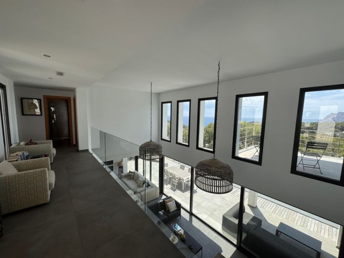 Image No.19-3 Bed Villa for sale