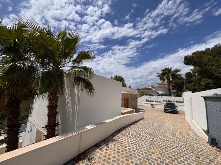 Image No.4-3 Bed Villa for sale
