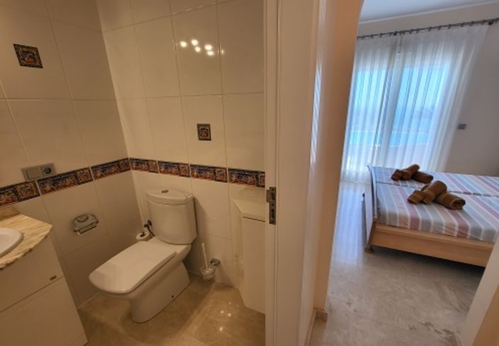 Image No.28-4 Bed Villa for sale
