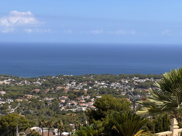 Image No.40-4 Bed Villa for sale