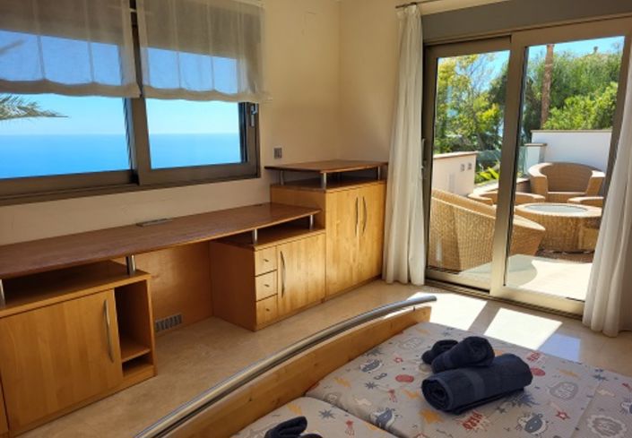 Image No.45-4 Bed Villa for sale