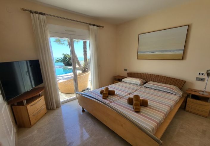 Image No.49-4 Bed Villa for sale