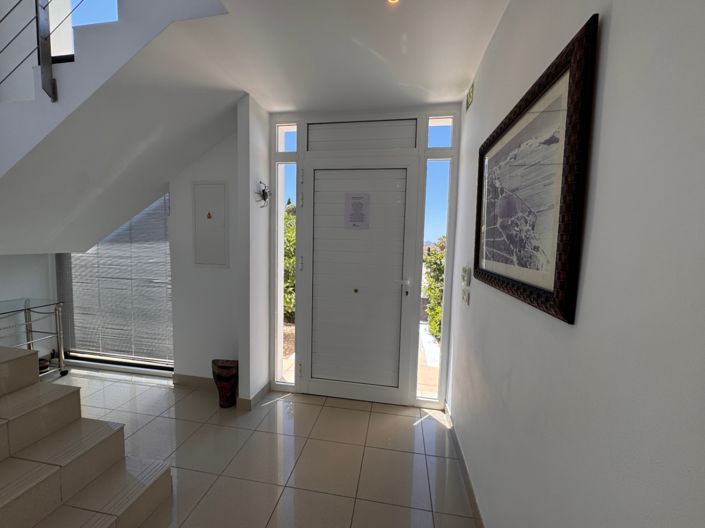 Image No.25-4 Bed Villa for sale