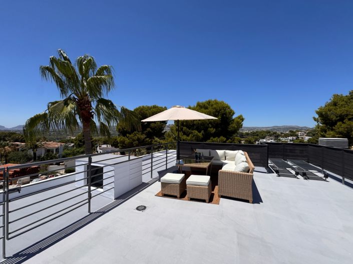 Image No.42-4 Bed Villa for sale