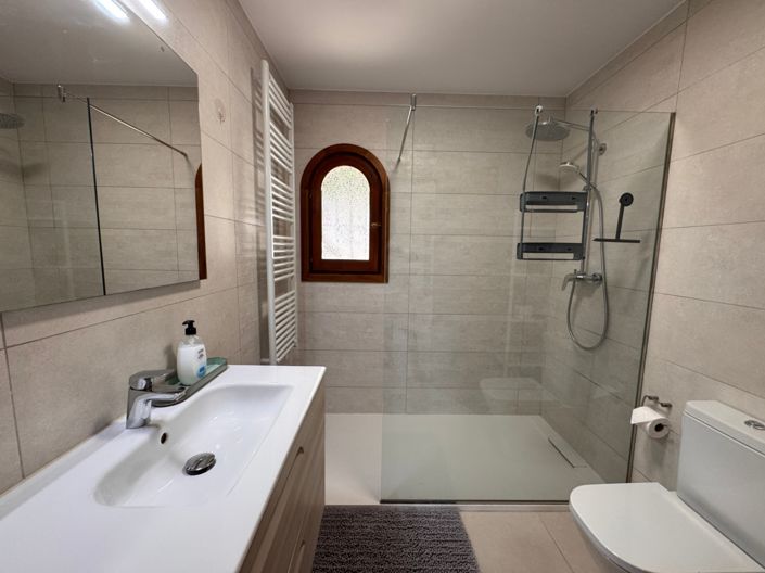 Image No.22-4 Bed Villa for sale