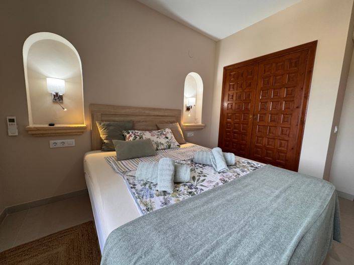 Image No.27-4 Bed Villa for sale