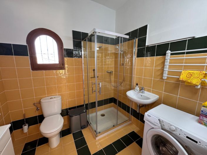 Image No.42-4 Bed Villa for sale