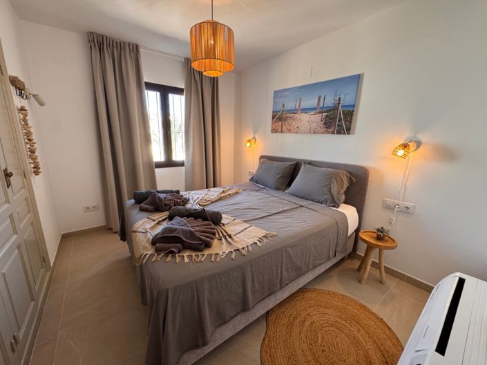 Image No.10-3 Bed Villa for sale