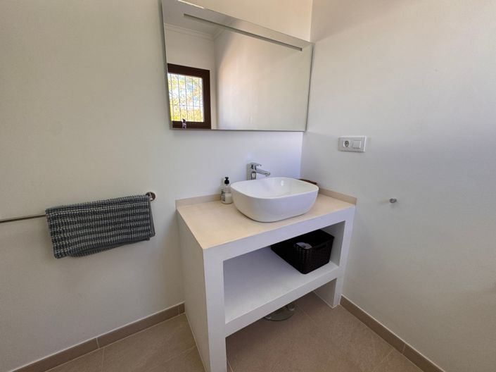 Image No.20-3 Bed Villa for sale