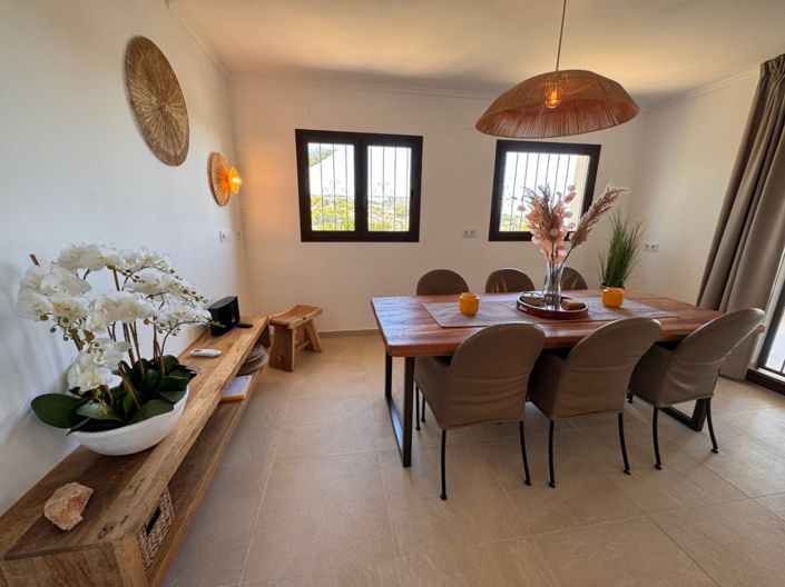 Image No.24-3 Bed Villa for sale