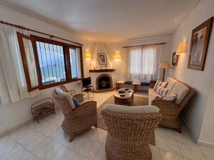 Image No.20-3 Bed Bungalow for sale