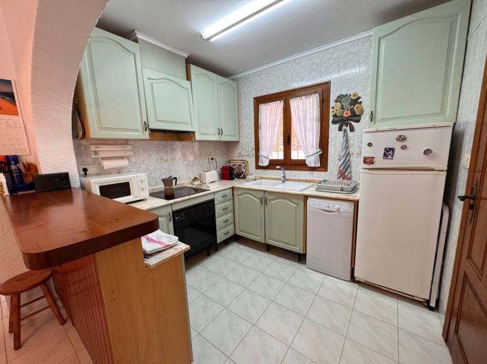 Image No.28-3 Bed Bungalow for sale