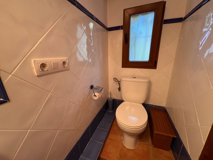 Image No.40-3 Bed Bungalow for sale