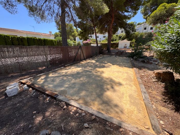 Image No.53-3 Bed Bungalow for sale