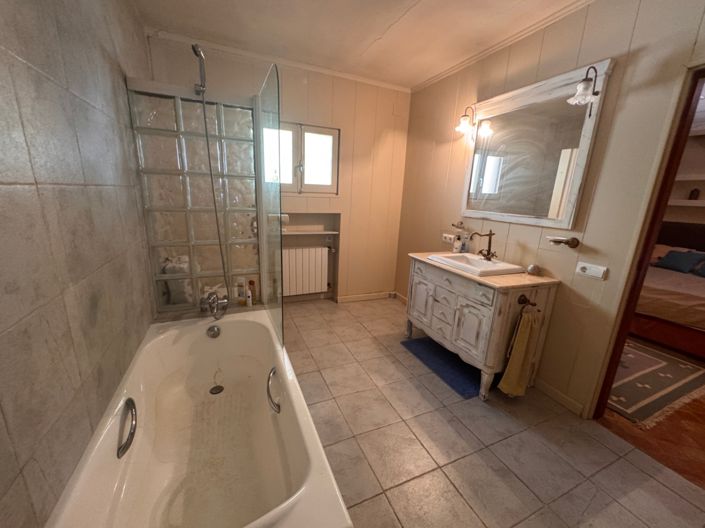 Image No.59-4 Bed Villa for sale