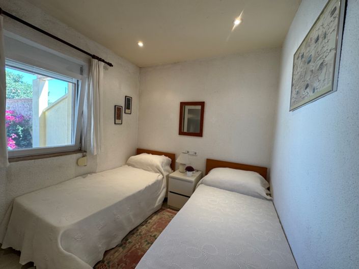 Image No.12-2 Bed Apartment for sale
