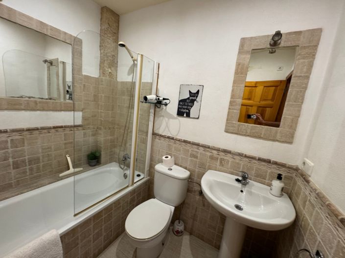 Image No.16-2 Bed Apartment for sale