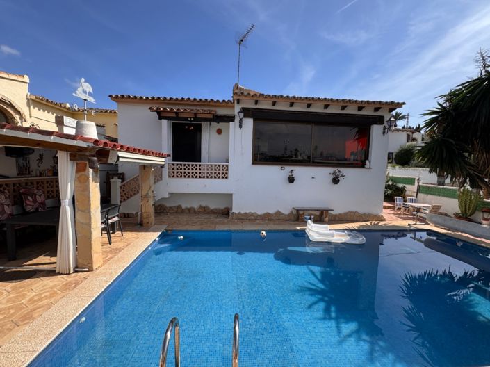 Image No.40-3 Bed Villa for sale