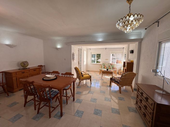 Image No.26-5 Bed Villa for sale
