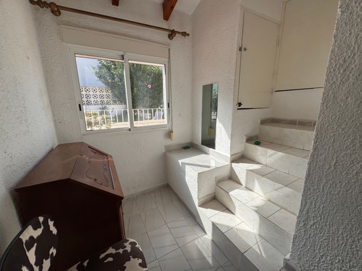 Image No.29-5 Bed Villa for sale