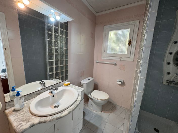 Image No.34-5 Bed Villa for sale