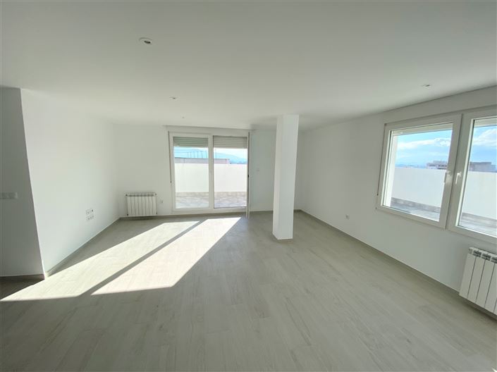 Image No.18-2 Bed Apartment for sale