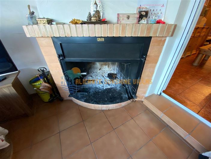 Image No.14-4 Bed Property for sale