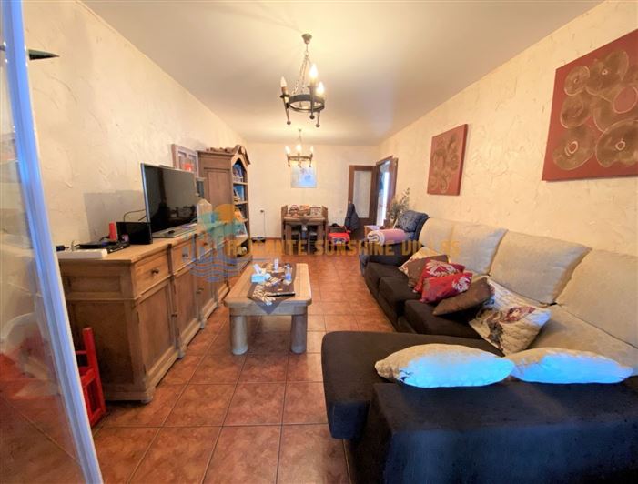 Image No.15-4 Bed Property for sale