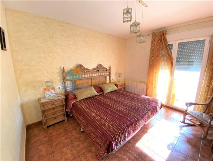 Image No.31-4 Bed Property for sale