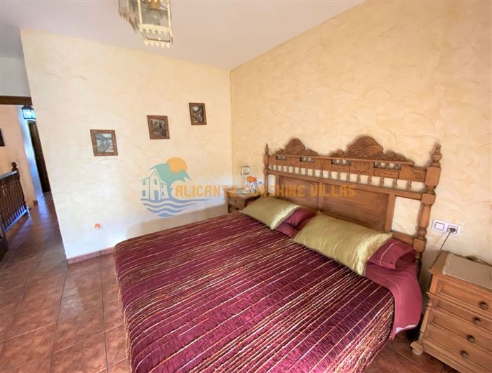 Image No.36-4 Bed Property for sale