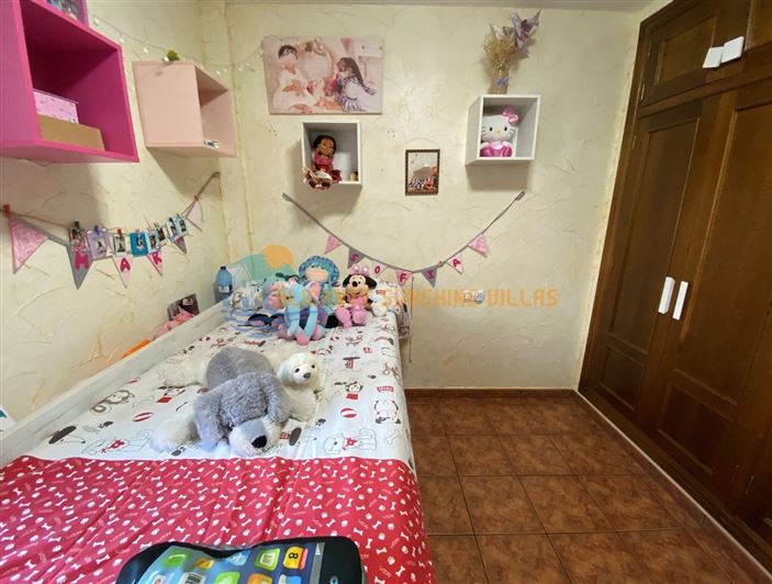 Image No.38-4 Bed Property for sale